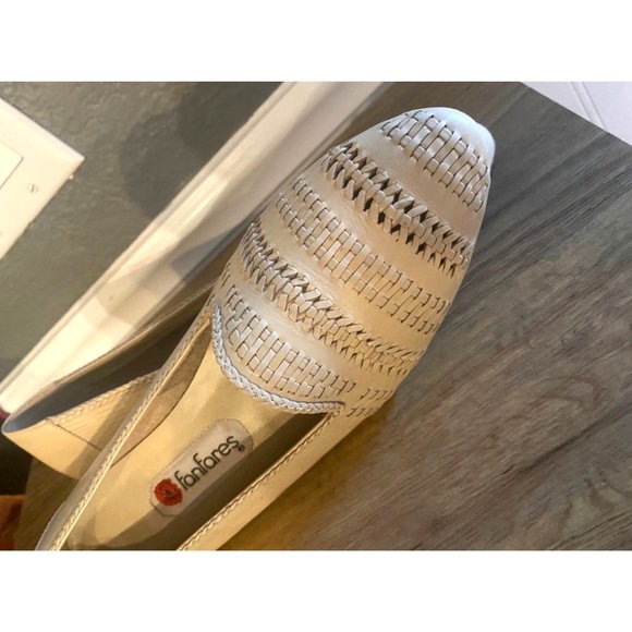 Vintage Fanfares Women's Shoes Flats Light Beige Size 9 1/2 AA - Picture 5 of 8